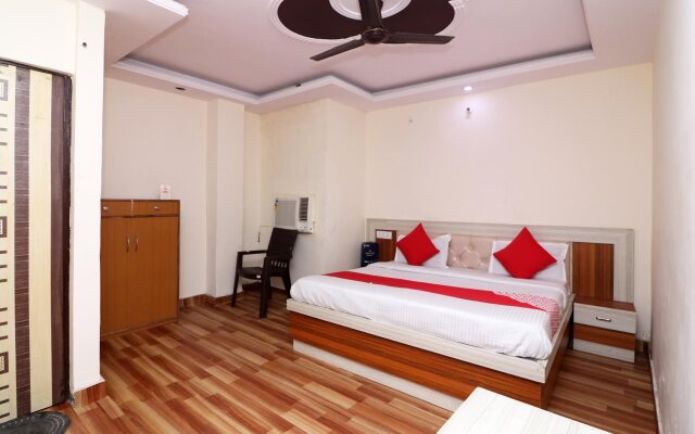 Hotel Keshav