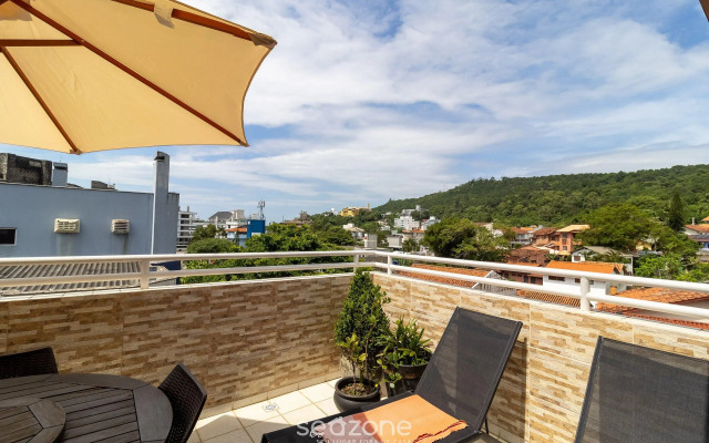 Cobertura c/terraço a 5 minutos da Praia - COS302