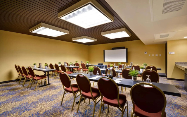 DoubleTree by Hilton Phoenix North