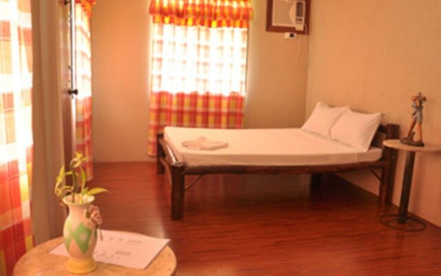 Larville Pool Garden Resort & Restaurant