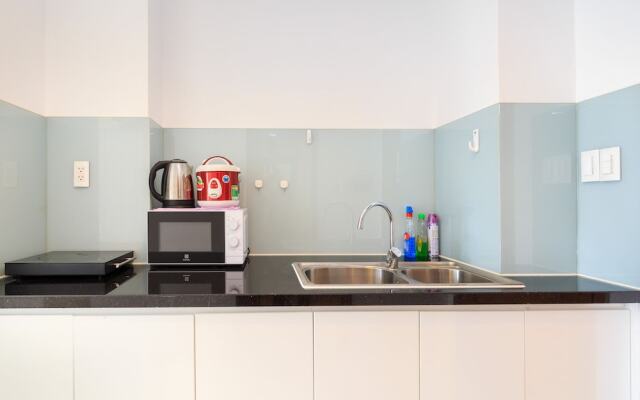Le Hieu Apartment at Sky Center