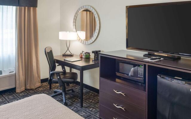 Quality Inn & Suites Mankato East