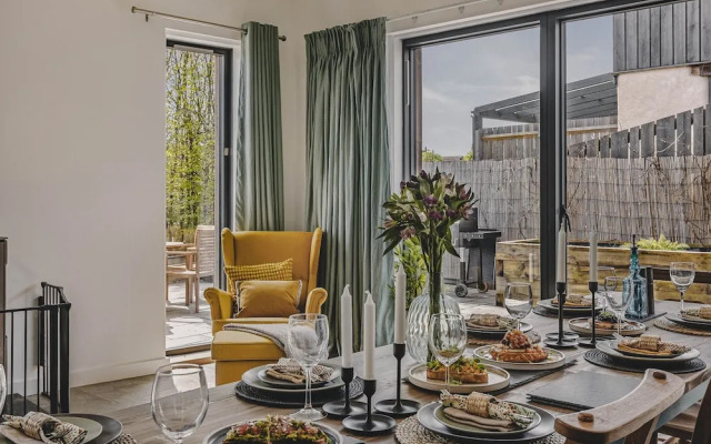 Heron House - Luxury Grand Designs Eco-home