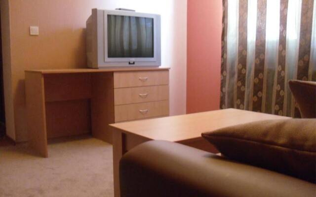 Bor Hotel