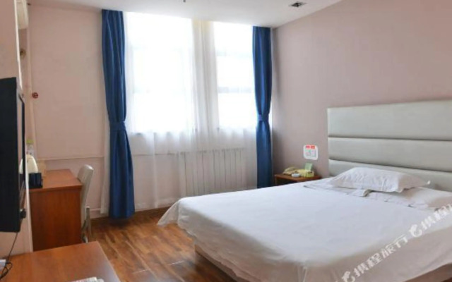 Yilai Hotel (Linyi Long distance Bus Station Small Commodity City Branch)