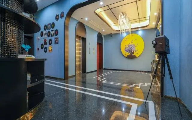 Jupian Movie Hotel (Pingyang Aojiang Xinhenan Road)