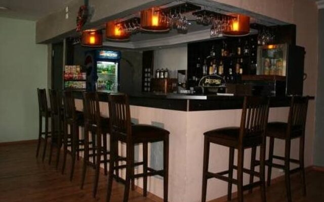 Uslan Hotel