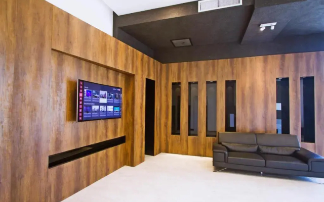 Hotel Lux