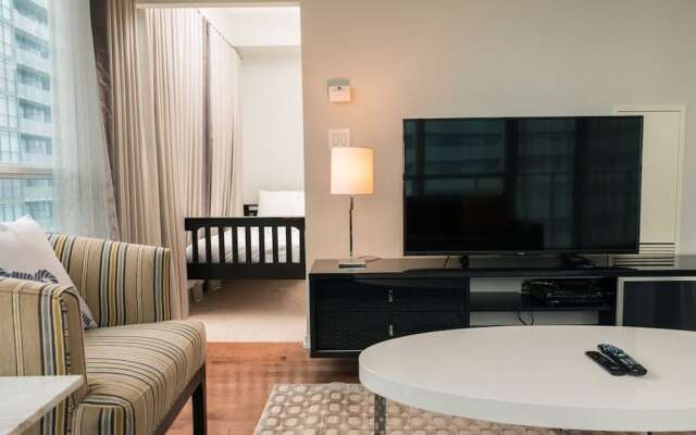 Sarkar Suites - Maple Leaf Square