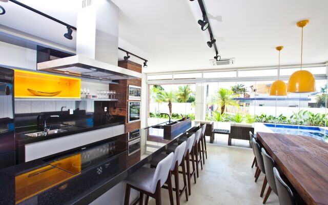 FL002 2 Bedroom Apartment By Senstay