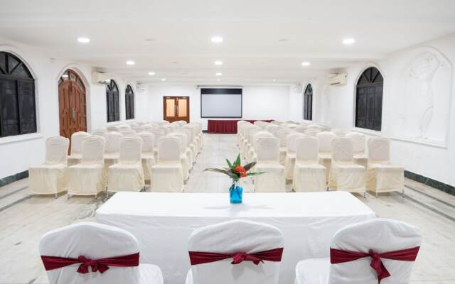 Shelter Beach Resort