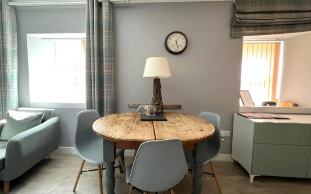 Thistle Apartment, Main street, Golspie