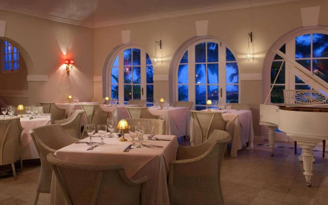 Couples Sans Souci All Inclusive