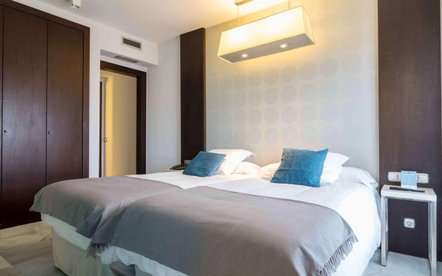 NH Algeciras Suites