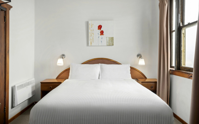 Metropole Katoomba – Guest Rooms – Sydney