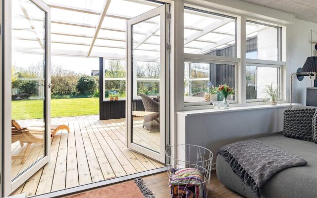 6 Person Holiday Home in Vinderup