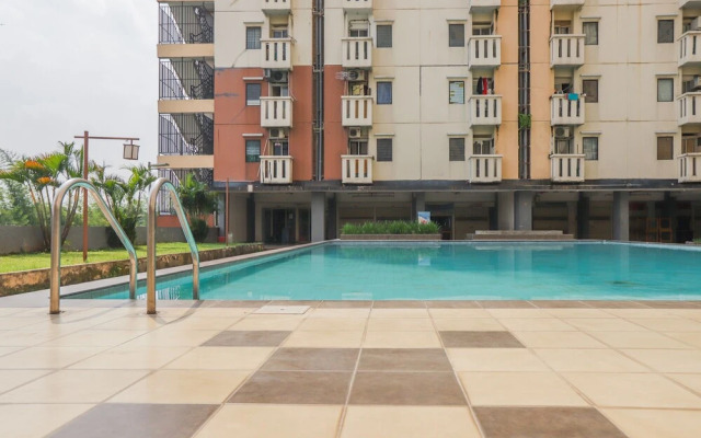 OYO 744 Cibubur Village Apartment