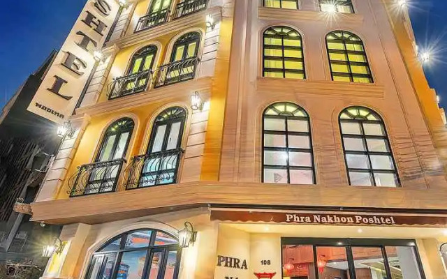 Phra Nakhon Poshtel