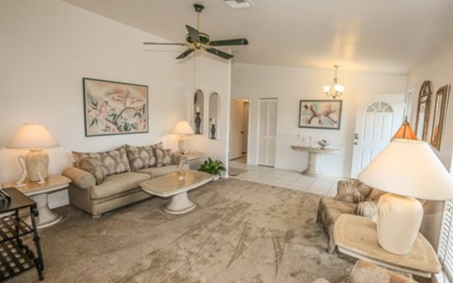 5211 Avenida Pescadora