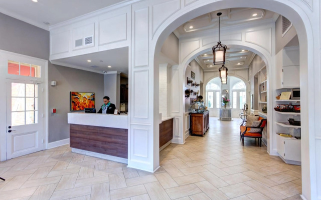 Hotel St. Pierre®, a French Quarter Inns® Hotel