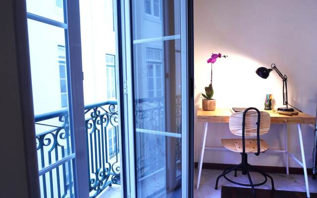 The Bonsai Apartment at Glamorous Chiado