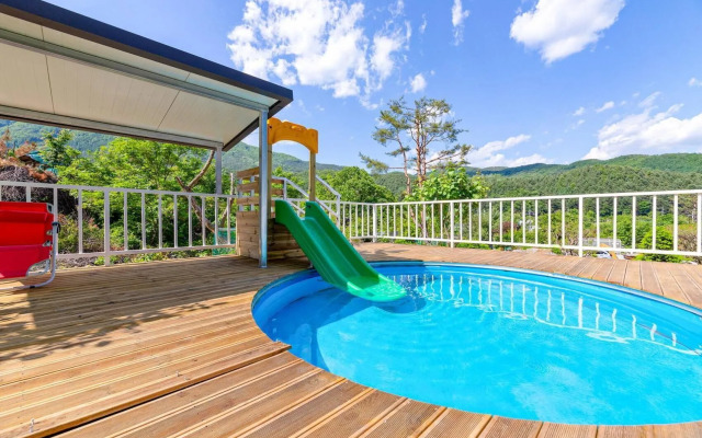 Gapyeong Pogny Kids Poolvilla