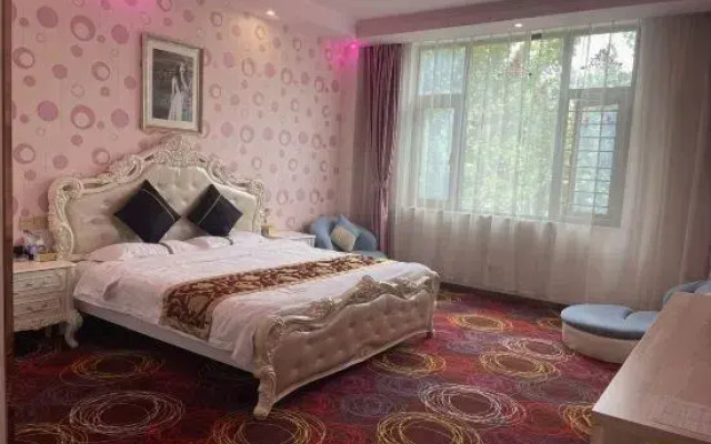Junlan Business Hotel