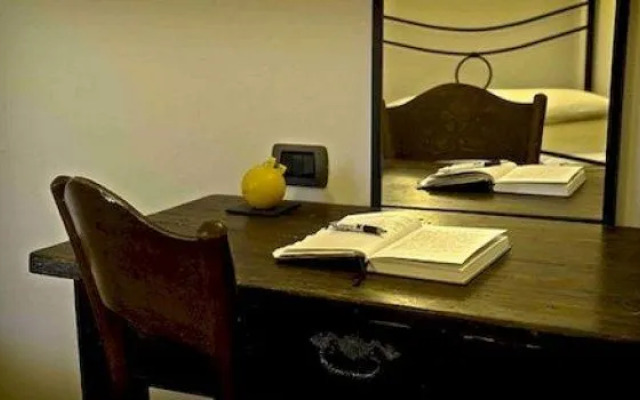 Myroom Center