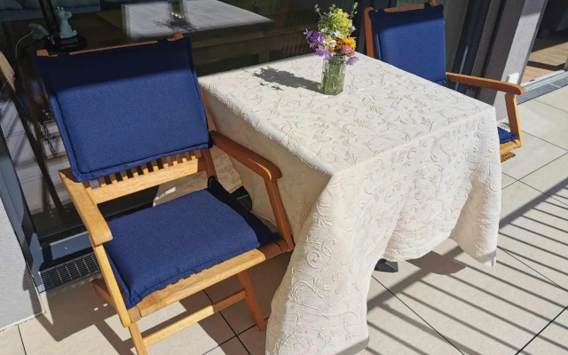 Ferienwohnung Bergsonne mit Sonnenbalkon und Tiefgaragen Parkplatz