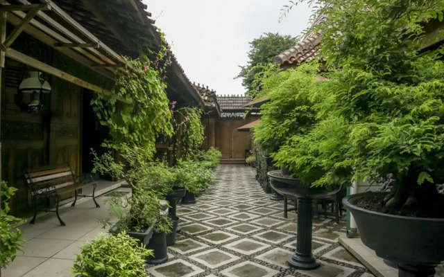Kota Kembang by RedDoorz