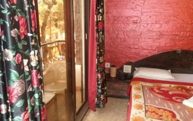 Hotel Royal Residency