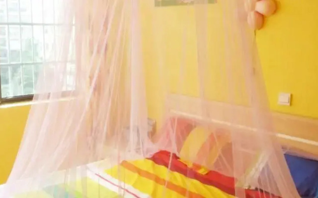Sanya Rainbow Footprint Guesthouse