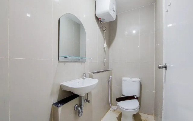 Restful And Modern 2Br Majestic Point Serpong Apartment