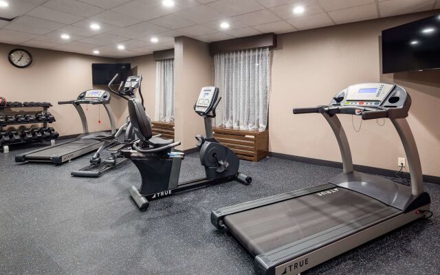 Best Western Plus Lexington Inn