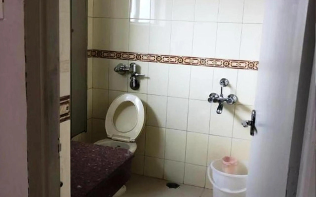 Hotel Preethi Palace
