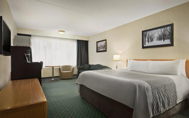 Travelodge by Wyndham Winnipeg East