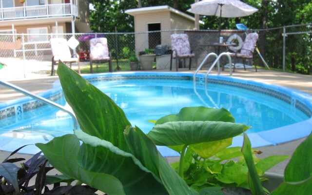 The Country Inn of Eureka Springs