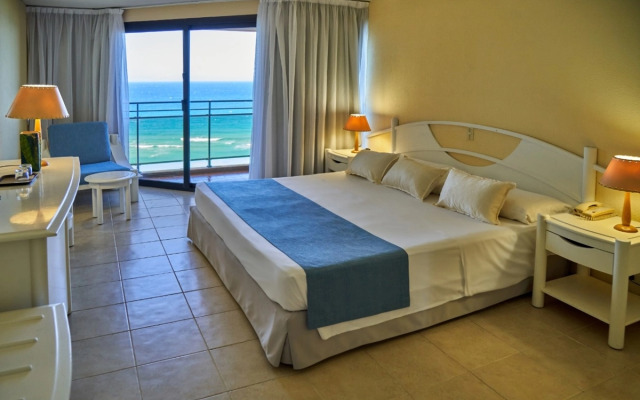 Bellevue Puntarena Playa Caleta