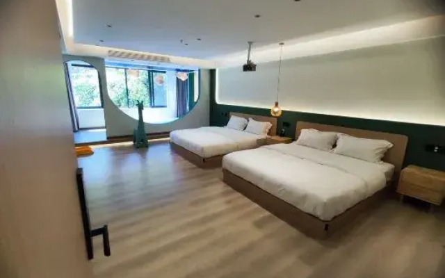 Lanyu Inn (Yichang Three Gorges Dam)