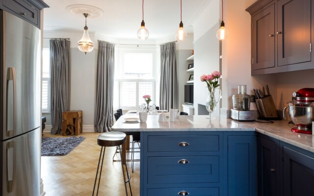 Blissful Battersea Home by Clapham Common