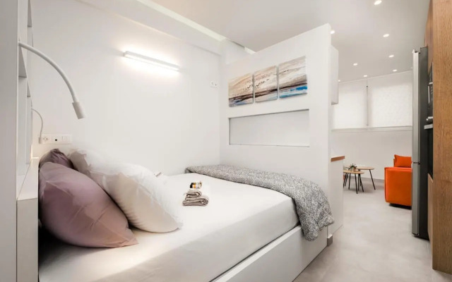 New Luxury Studio in the Heart of Thiseio.