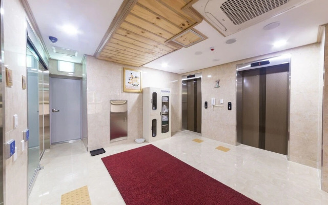 Oido Red Lighthouse Tourist Hotel