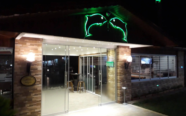 Dolphin Apart & Hotel