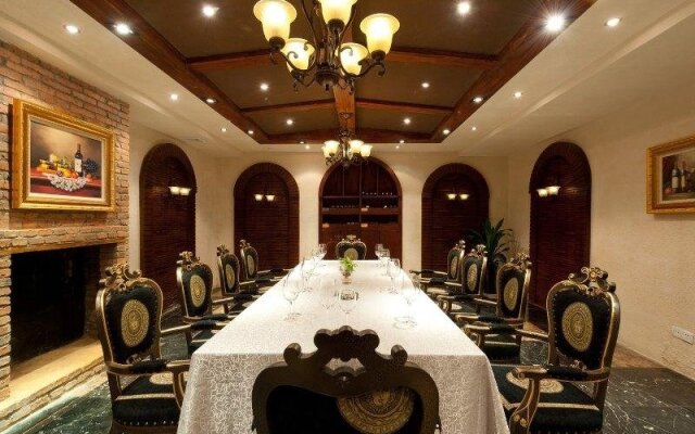Liyang Hentique Resort & Spa Villa