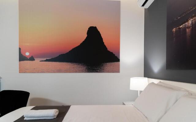 Sicily 4 Suite