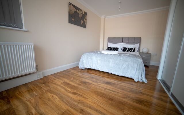 The Coach House by Riis Property