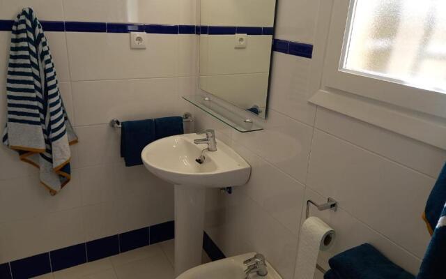 Fantástico Apartamento a 50m de playa Colon y Paseo