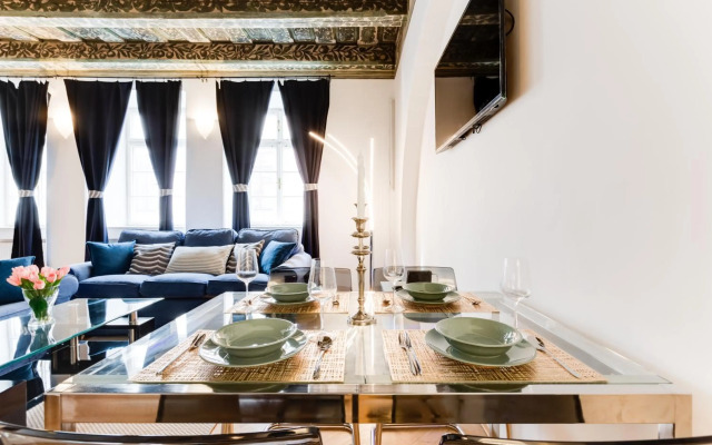 Charles Bridge Royal Apartment - Castle District