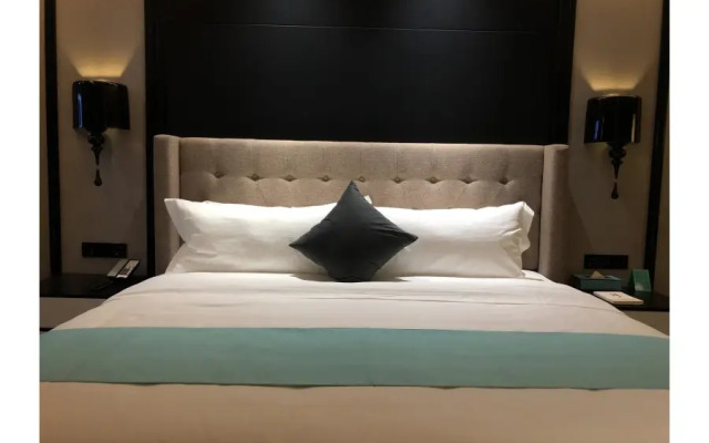 Xana Hotel (Shanghe Bus Station Hot Spring Base)
