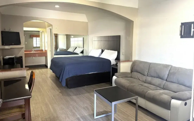 Hotel O Regency Suites Houston - IAH Beltway 8